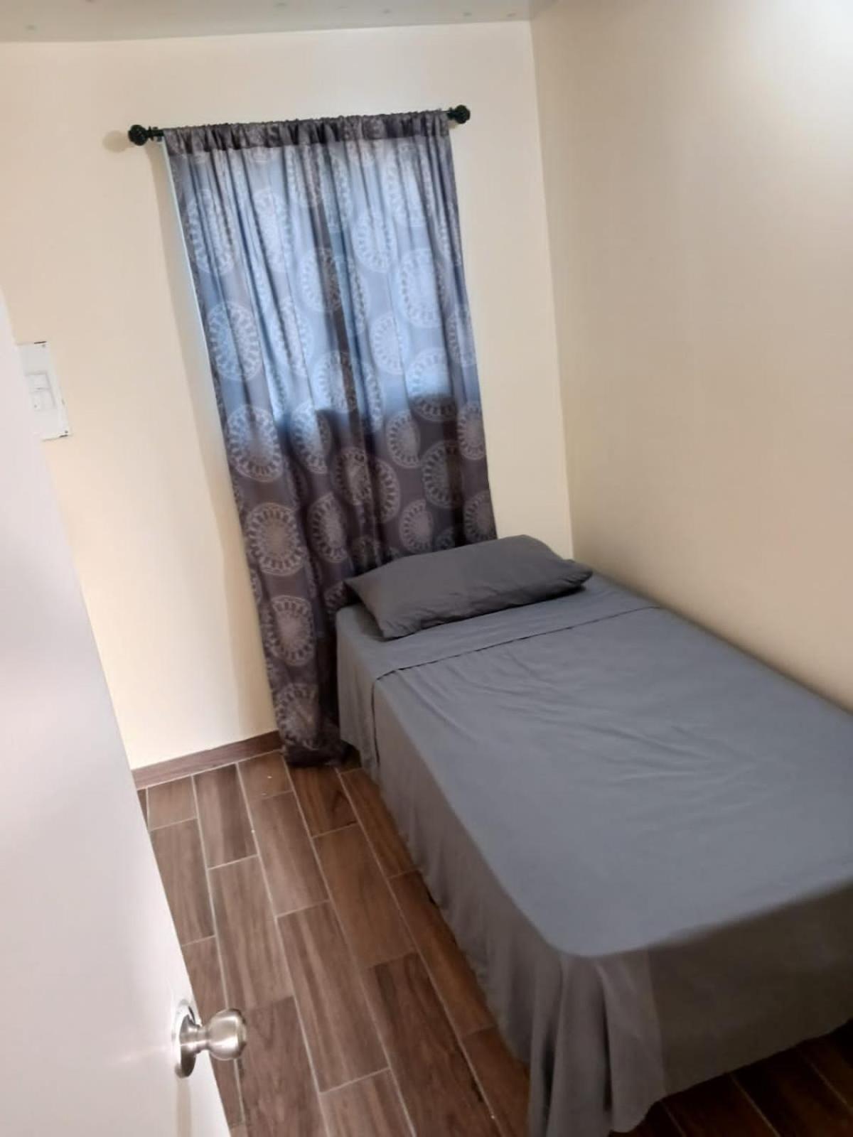 Zen Home Santa Ana Luaran gambar